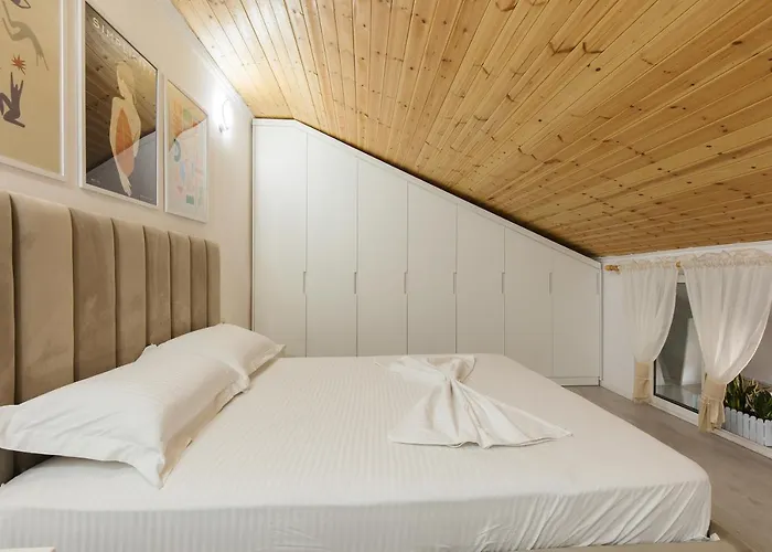 Loft By Holistay