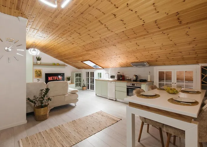 Loft By Holistay Appartement