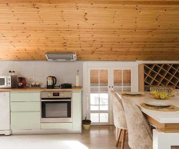 Loft By Holistay * Tirana