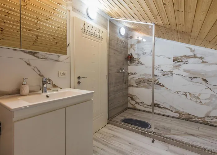 Apartment Loft By Holistay