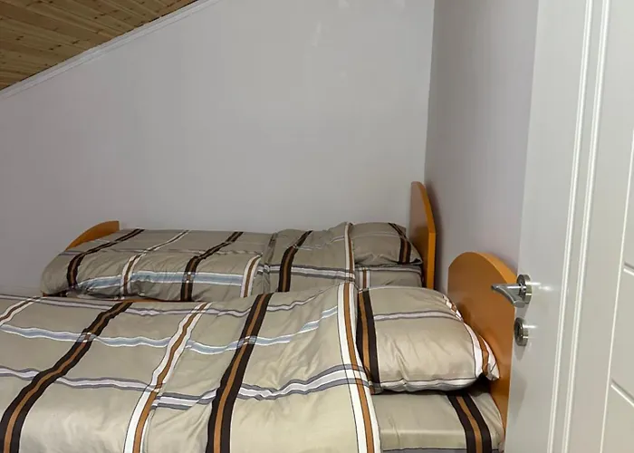 Loft By Holistay Τίρανα